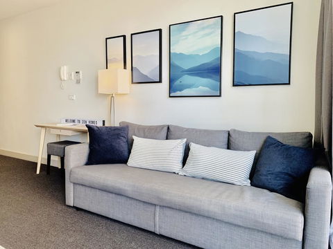 ZEN Homes On Collins - Sunshine Coast Guide 2