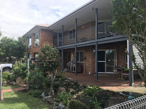 Zilzie House - Sunshine Coast Guide 1