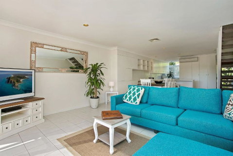 A Perfect Stay - 2 James Cook Apartments - Sunshine Coast Guide 4