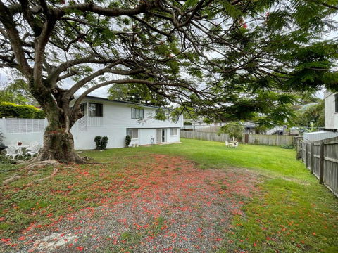 A Comfortable House Close To Westfield - Sunshine Coast Guide 4