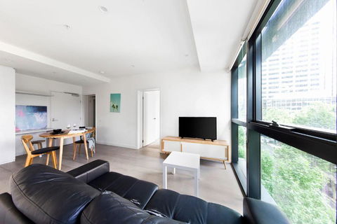A Comfy 2BR Apt Next To QV & Melbourne Central - Sunshine Coast Guide 0