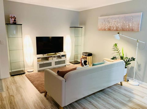 A Cosy And Peaceful Apartment In The Heart Of Yandina - Sunshine Coast Guide 0