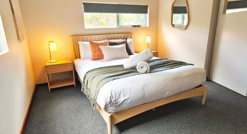 A La Plage Beach House - Sunshine Coast Guide 3