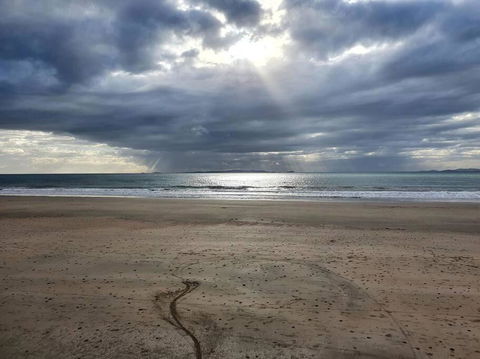 A Little Piece Of Paradise - Sunshine Coast Guide 1
