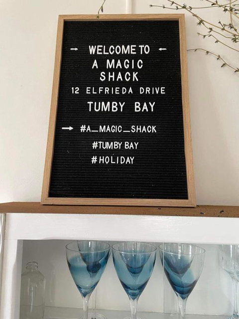 A Magic Shack - Relax, Recharge, Frolic & Fish - Sunshine Coast Guide 1