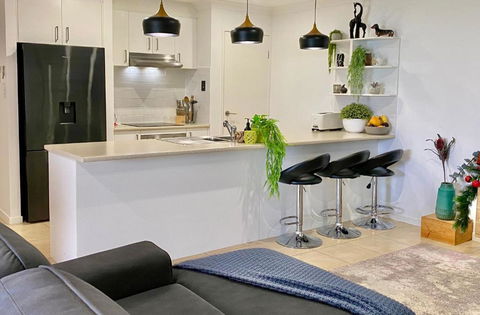 A Peaceful Private Home Away From Home In Pacific Pines - Sunshine Coast Guide 2