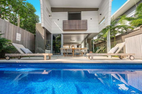 A Perfect Stay - KoKos Beach House 2 - Sunshine Coast Guide 0