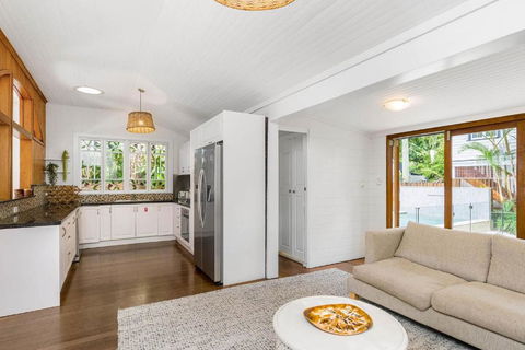A Perfect Stay - Starr Cottage - Sunshine Coast Guide 3