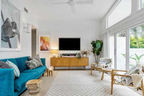 A Perfect Stay - The Chalet - Sunshine Coast Guide 2