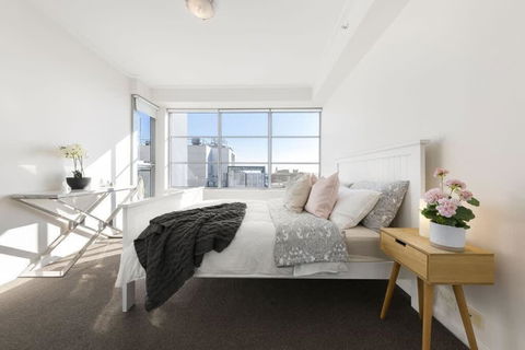 A Spacious 2BR Apt With An Amazing View Over Darling Harbour - Sunshine Coast Guide 2