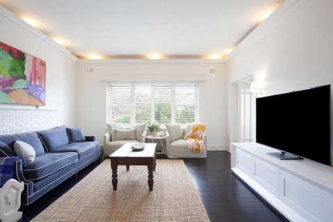 A Touch Of Pink, Bellevue Hill IH - Sunshine Coast Guide 0