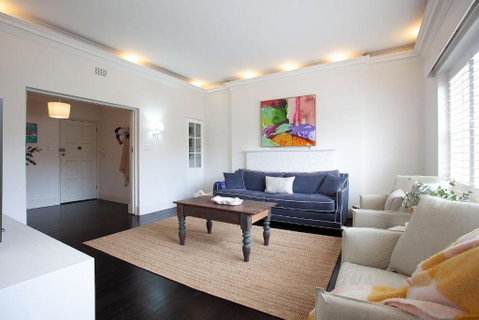 A Touch Of Pink, Bellevue Hill IH - Sunshine Coast Guide 1