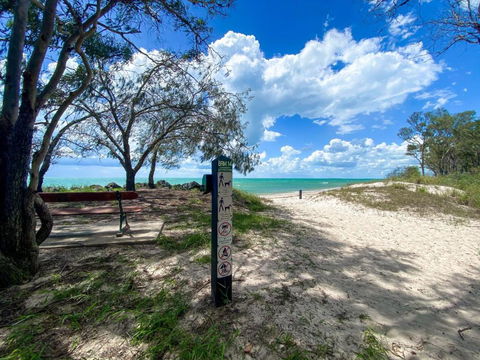 A Yearenda - Water Views -3BR - Steps To The Beach - Sunshine Coast Guide 0
