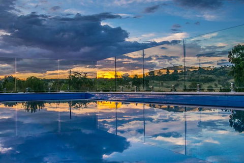Abingdon House - Mudgee Retreat - Sunshine Coast Guide 3