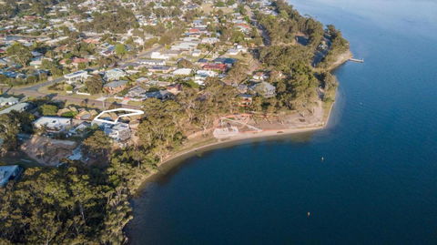 Above Sunset - Sunshine Coast Guide 2