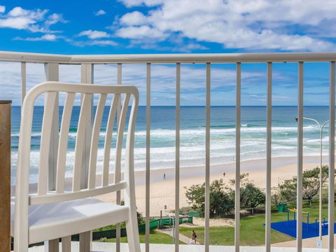 Absolute Beachfront Apartment In Paradise - Sunshine Coast Guide 0