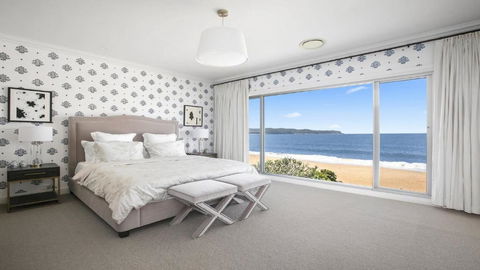 Absolute Beachfront On Stunning Pearl Beach - Sunshine Coast Guide 0