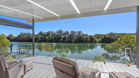 Absolute River Front House - Sunshine Coast Guide 1