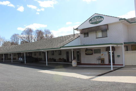 Acacia Motor Inn - Sunshine Coast Guide 1