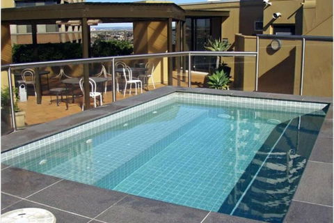 Accommodation Sydney: Hyde Park View 2 Bedroom 1 Bathroom Pet Friendly Apartment - Sunshine Coast Guide 4