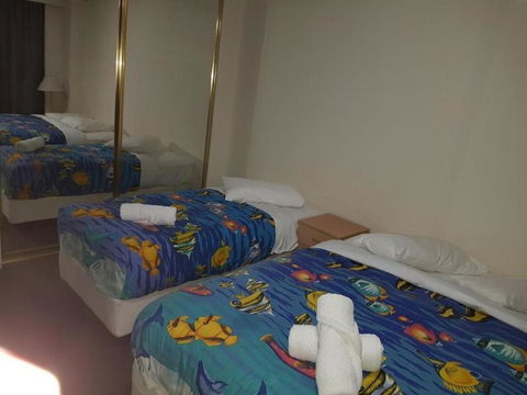 Accommodation Sydney - Kent Street Sydney CBD Top Floor 2 Bedroom Apartment With Balcony - Sunshine Coast Guide 0