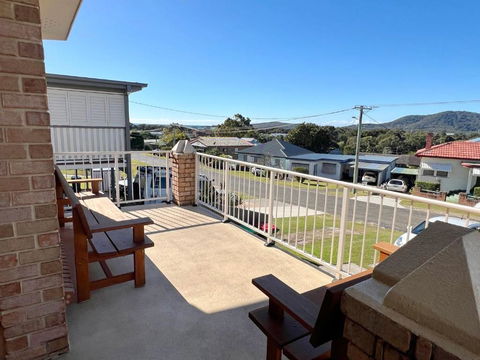 Adacos 19 On Sturt - Bring Your Own Linen - Sunshine Coast Guide 1