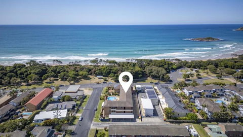 Affordable, Pool, Spa, Steps To Beach And Cafes - Sunshine Coast Guide 3