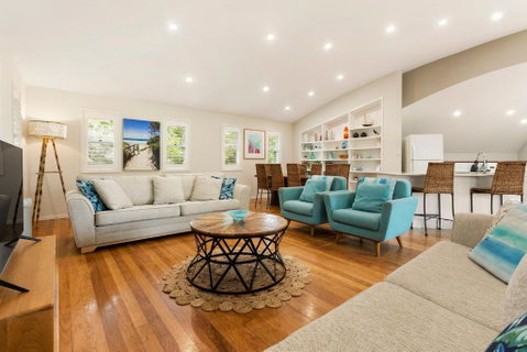 A Perfect Stay - Beach House At Tallows - Sunshine Coast Guide 1