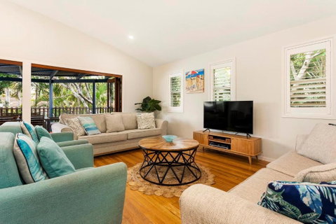 A Perfect Stay - Beach House At Tallows - Sunshine Coast Guide 2