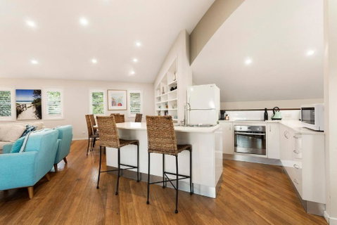 A Perfect Stay - Beach House At Tallows - Sunshine Coast Guide 3