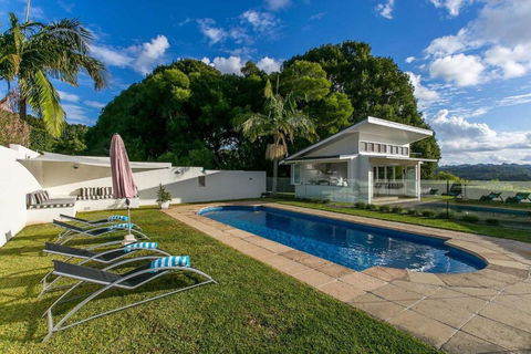 A Perfect Stay - Byrons Brae - Sunshine Coast Guide 3
