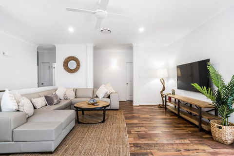 A Perfect Stay - Julian Rocks House - Sunshine Coast Guide 4