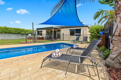 A Rye Retreat - An Entertainers Delight - Sunshine Coast Guide 0