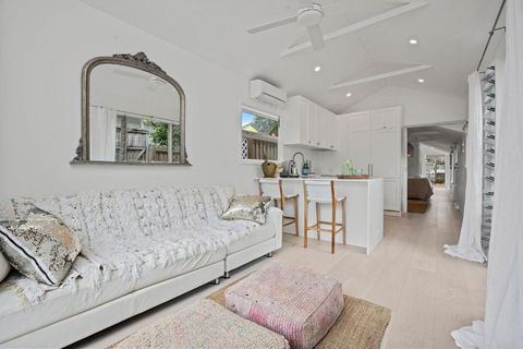 A Perfect Stay - The Boat House - Sunshine Coast Guide 3
