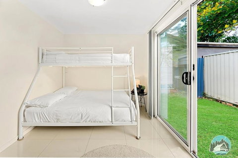 Aircabin - Oxley Park - Lovely & Comfy - 2 Beds - Sunshine Coast Guide 1