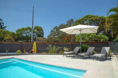 Al Fresco Residence In The Heart Of Point Lookout! - Sunshine Coast Guide 1