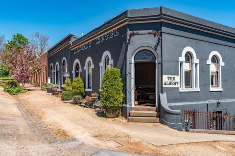 Albert Hotel Daylesford - Sunshine Coast Guide 3