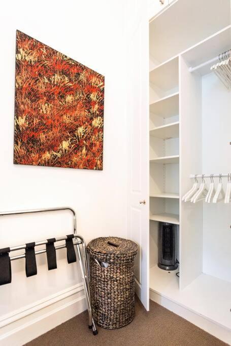 Albert Park Victorian House With Style And Art Gallery - Sunshine Coast Guide 2