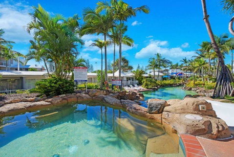 Alex Heads Beachfront Resort 2 Bedroom Apartment - Sunshine Coast Guide 0