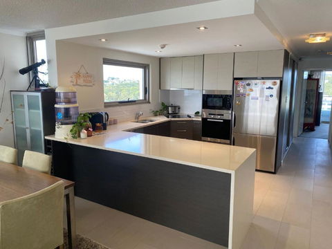 Alex Beachfront 3 Brm Apartment - 9th Floor - Sunshine Coast Guide 3