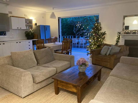 Alkira House Freshwater Beach 5 Mins To Manly - Sunshine Coast Guide 2