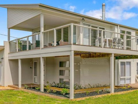 All Decked Out - Sunshine Coast Guide 0