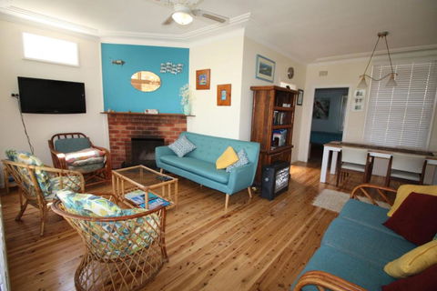 All Serene - Sunshine Coast Guide 2