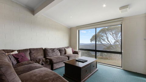 Alpine Heights 08 - Sunshine Coast Guide 1
