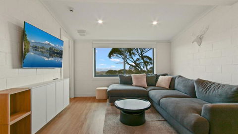 Alpine Heights 9 - Sunshine Coast Guide 0