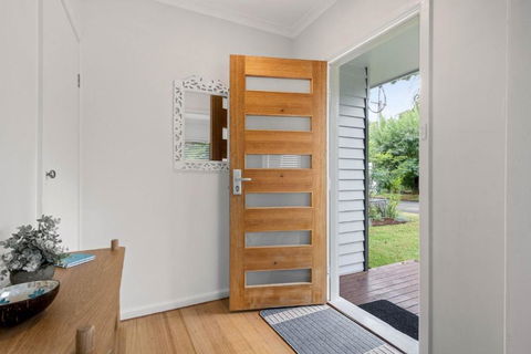 Alpine View Cottage - Sunshine Coast Guide 2
