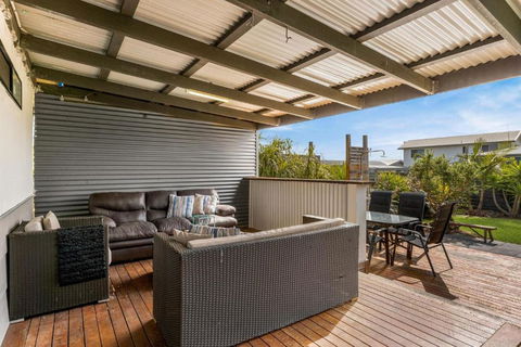 Alumuna In Cape Woolamai - Sunshine Coast Guide 1