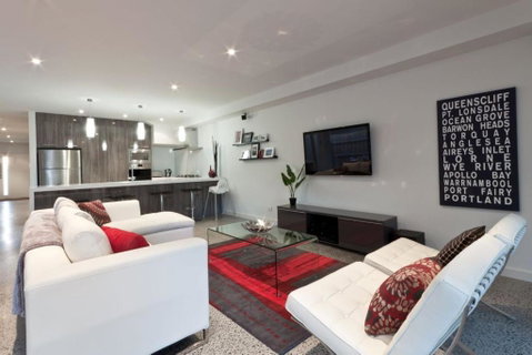 Amaroo - Sunshine Coast Guide 2