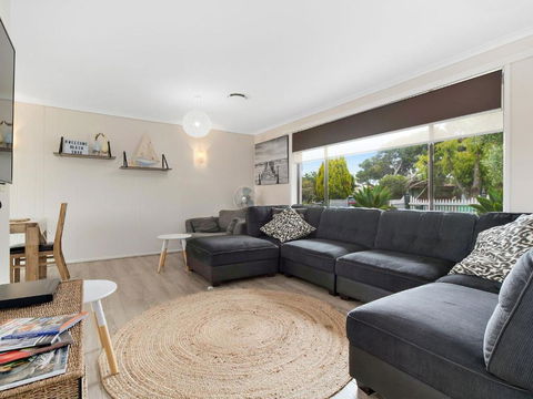 Amaroo By The Bay - Sunshine Coast Guide 3