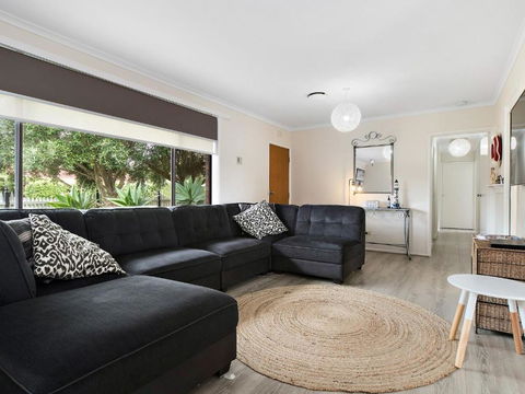Amaroo By The Bay - Sunshine Coast Guide 2
